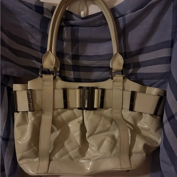 Burberry Cream Patent Leather Tote - Picture 2 of 14